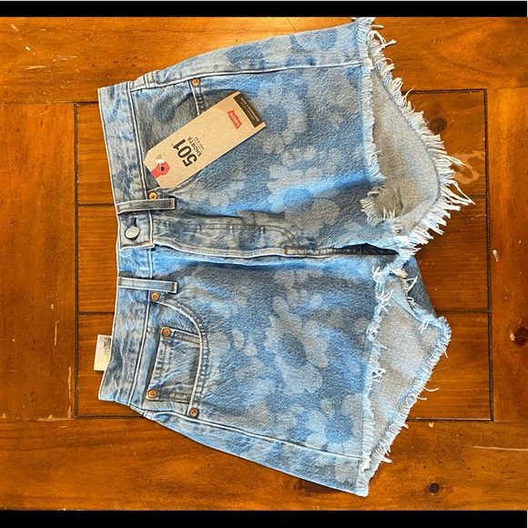 Levi’s Jean shorts - Picture 1 of 2